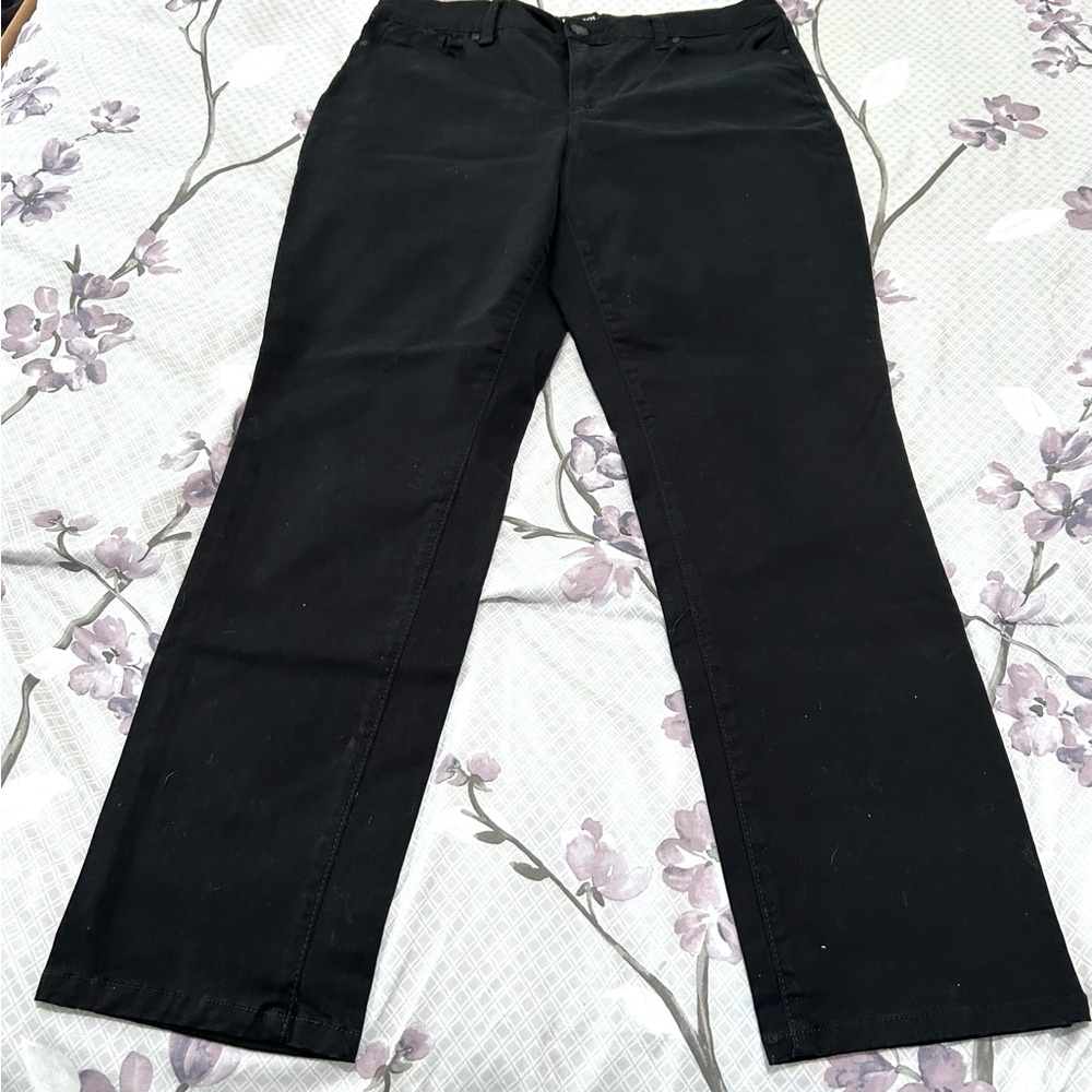 Nine West Black Pull-In Crop Jeans - Picture 1 of 8